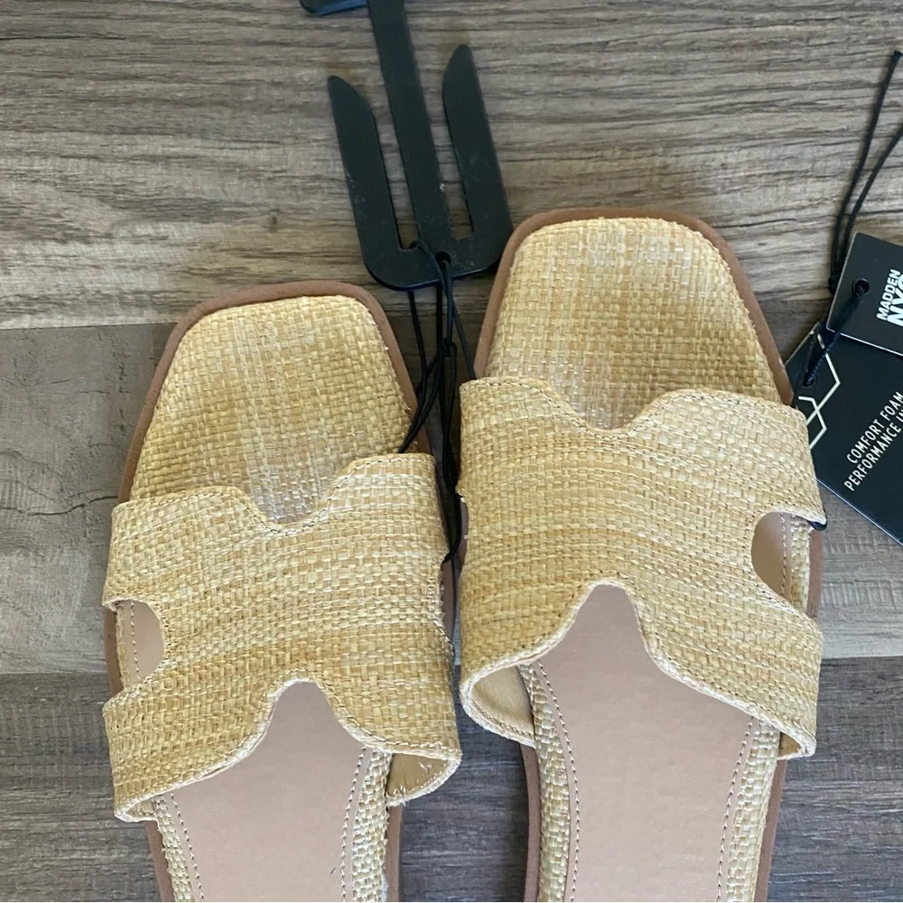 Women's Beige Sandals - Picture 4 of 12